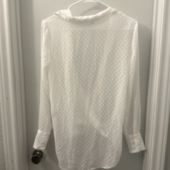 NWOT Bar III White Sheer V-Neck High-Low Casual Blouse - Picture 5 of 9